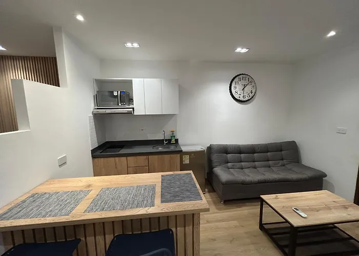 Lujoso Apartamento A Pasos Del Metro De Medellin
